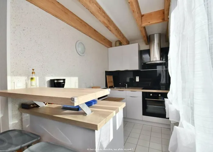 La Mezzanine 5 Pers Classe 3 Etoiles, Royan- Centre 300 M Foncillon Апартаменты Руайян