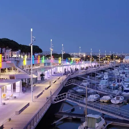 Apartment La Mezzanine 5 Pers Classe 3 Etoiles, Royan- Centre 300 M Foncillon Royan